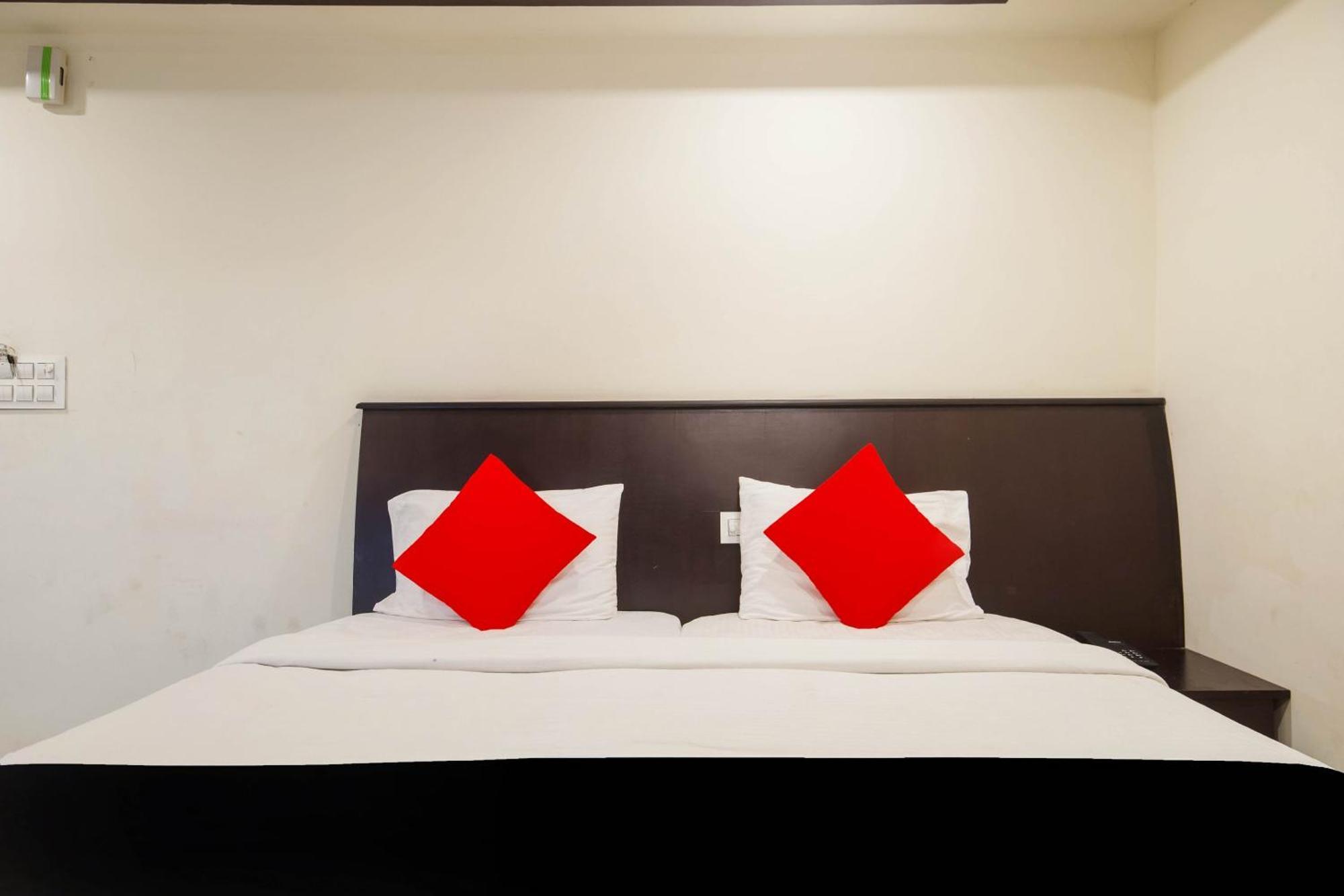 แคปิตัล โอ 73761 โฮเทล อัลฟา Hotel วิเจยาวารา ภายนอก รูปภาพ