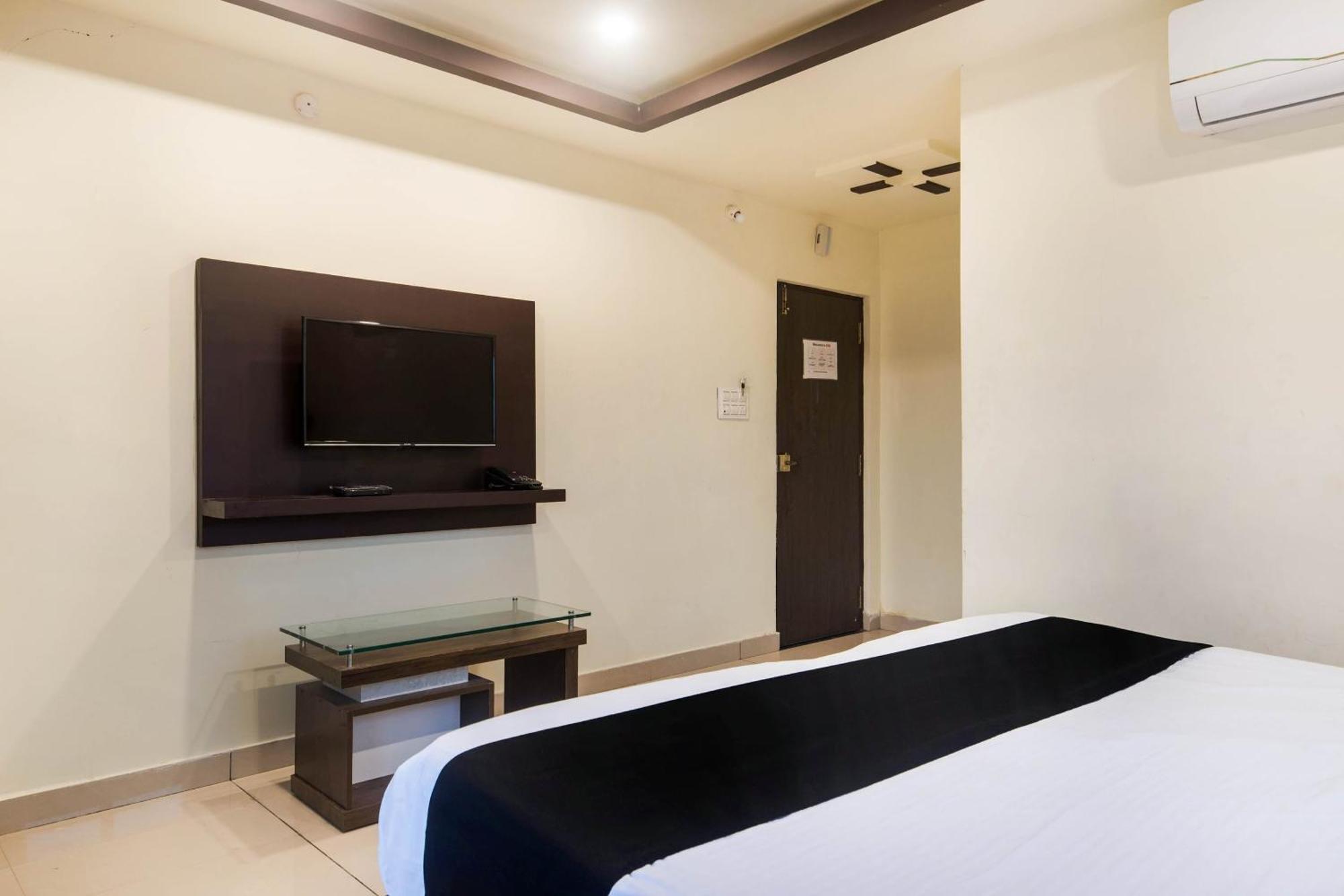 แคปิตัล โอ 73761 โฮเทล อัลฟา Hotel วิเจยาวารา ภายนอก รูปภาพ