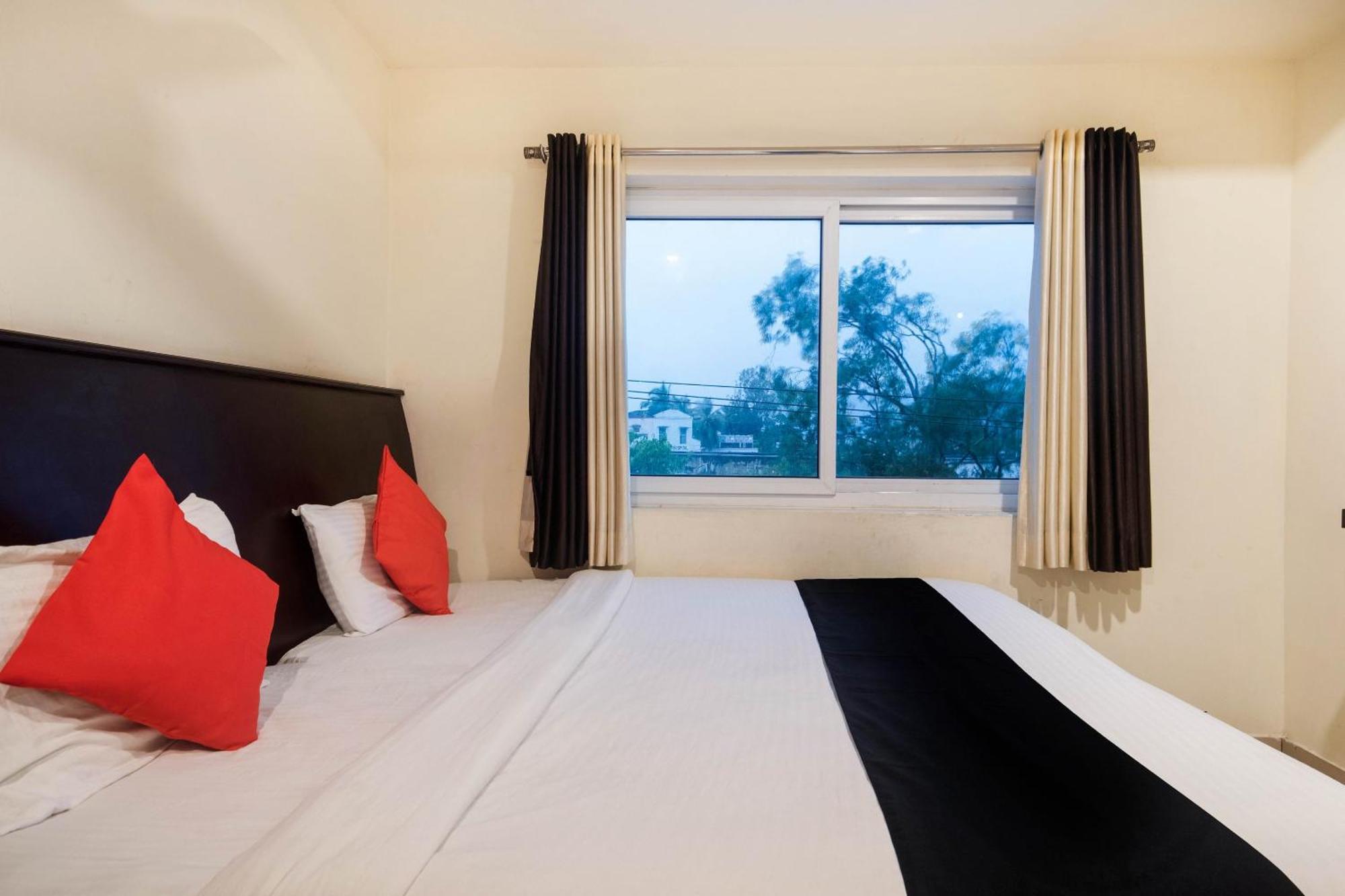 แคปิตัล โอ 73761 โฮเทล อัลฟา Hotel วิเจยาวารา ภายนอก รูปภาพ